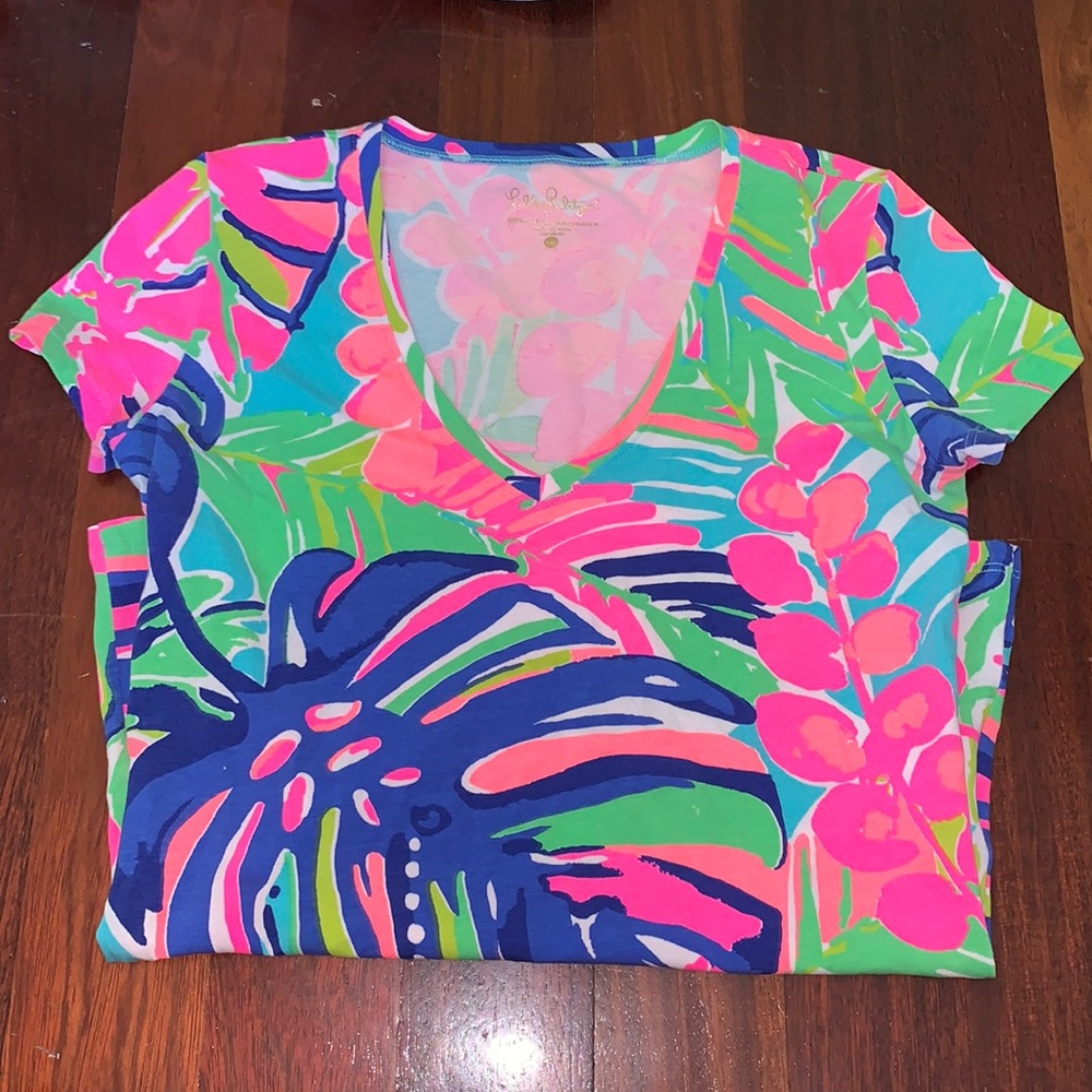 Lily Pulitzer V neck